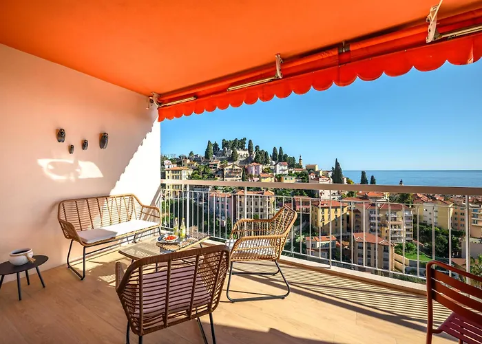 Les Orangers, Avec Coin Nuit, Incroyable Vue Sur La Et La Mer, Parking Menton