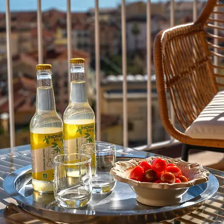 Appartement Les Orangers, Avec Coin Nuit, Incroyable Vue Sur La Et La Mer, Parking