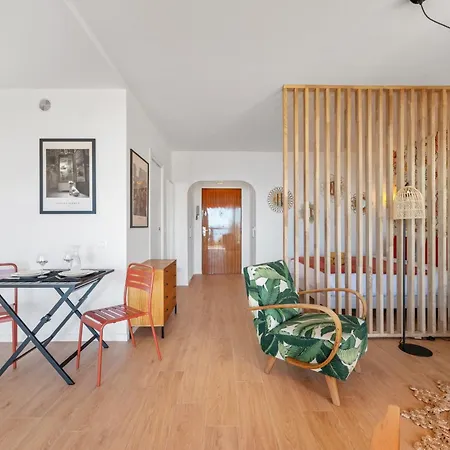 Les Orangers, Avec Coin Nuit, Incroyable Vue Sur La Et La Mer, Parking Appartement *