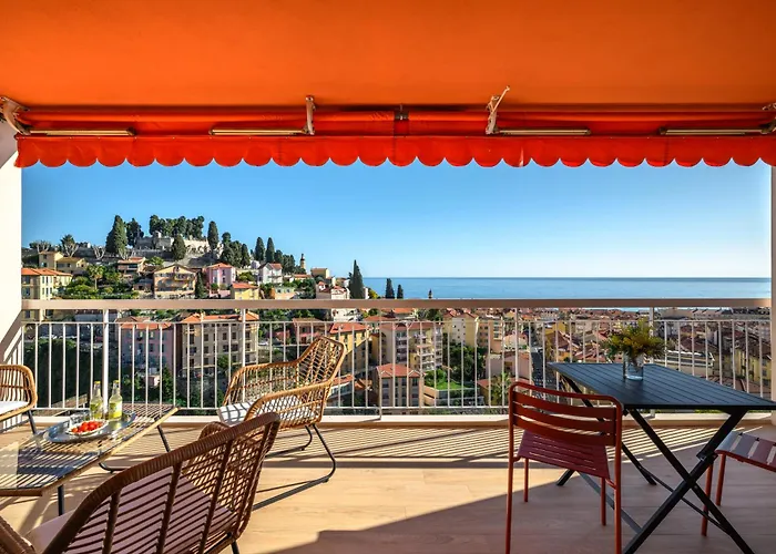 Les Orangers, Avec Coin Nuit, Incroyable Vue Sur La Et La Mer, Parking *