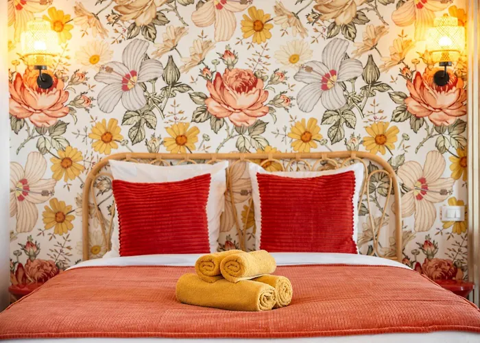 Les Orangers, Avec Coin Nuit, Incroyable Vue Sur La Et La Mer, Parking Menton