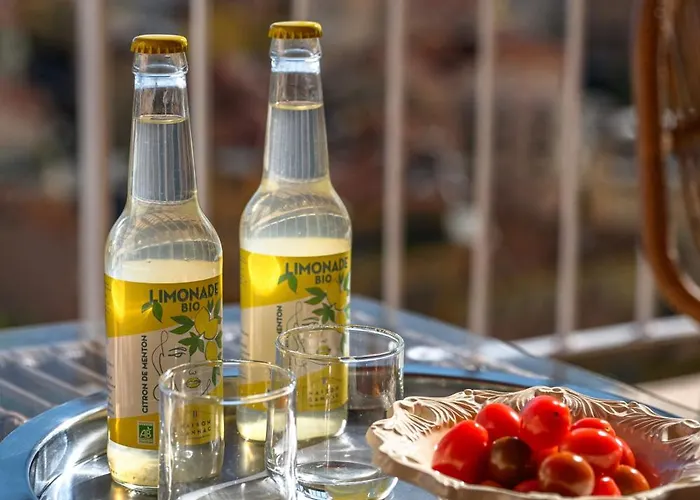 Apartman Les Orangers, Avec Coin Nuit, Incroyable Vue Sur La Et La Mer, Parking